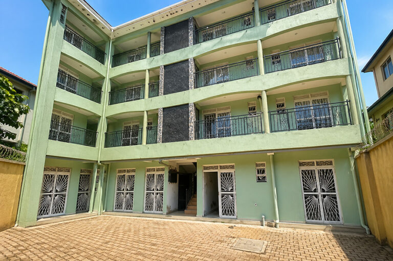 House2 768x511